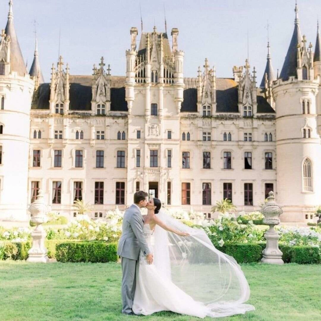 Chateau Challain - @chateauchallain - Loire Valley (4)