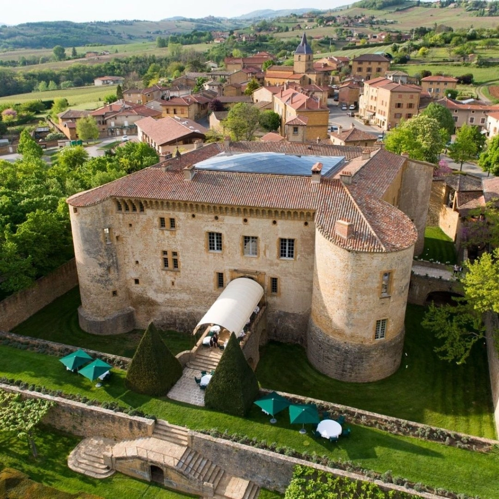 Chateau de Bagnols - @chateau_de_bagnols