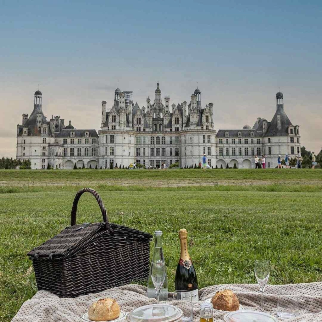 Chateau de Chambord - @relaisdechambord - Loire Valley