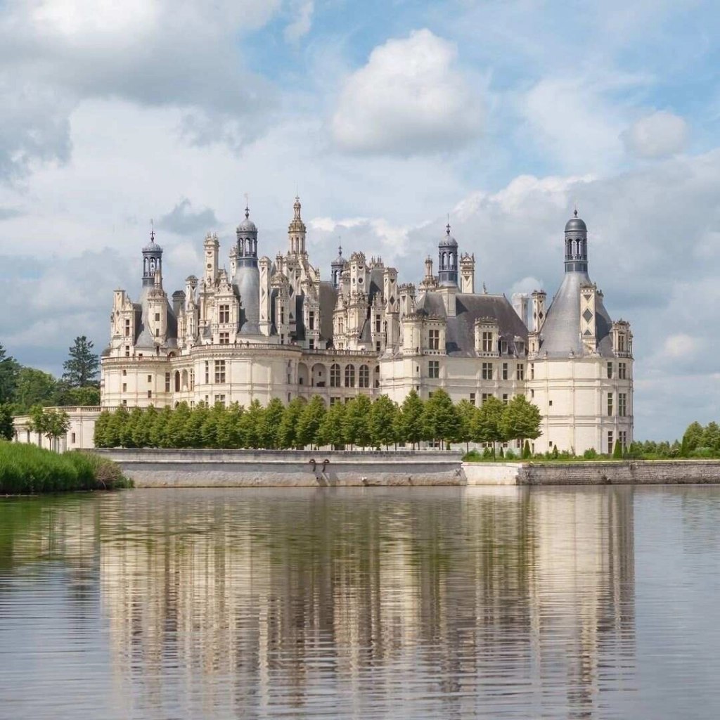 Chateau de Chambord - @relaisdechambord - Loire Valley