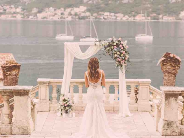 Yes.Wedding - Finding the Perfect Destination Wedding Dress - Essential Tips